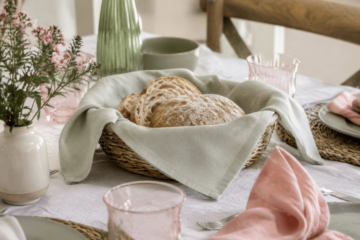 Bread Basket Liner Set — On the table